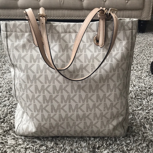 Michael Kors Jet Set Handbag White Leather - Picture 2 of 3